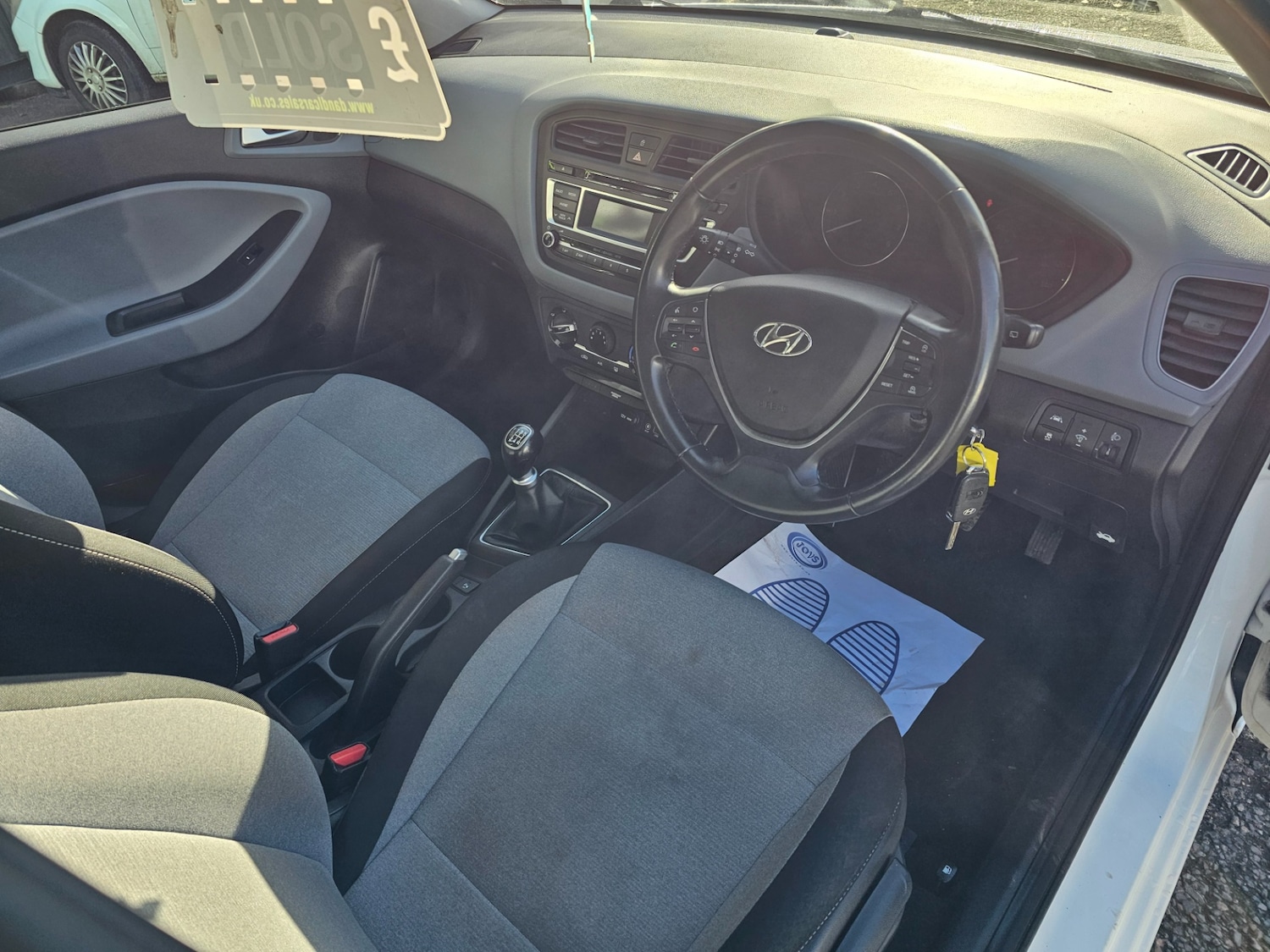 Used Hyundai i20 2015 for sale - 76531587: Photo 8