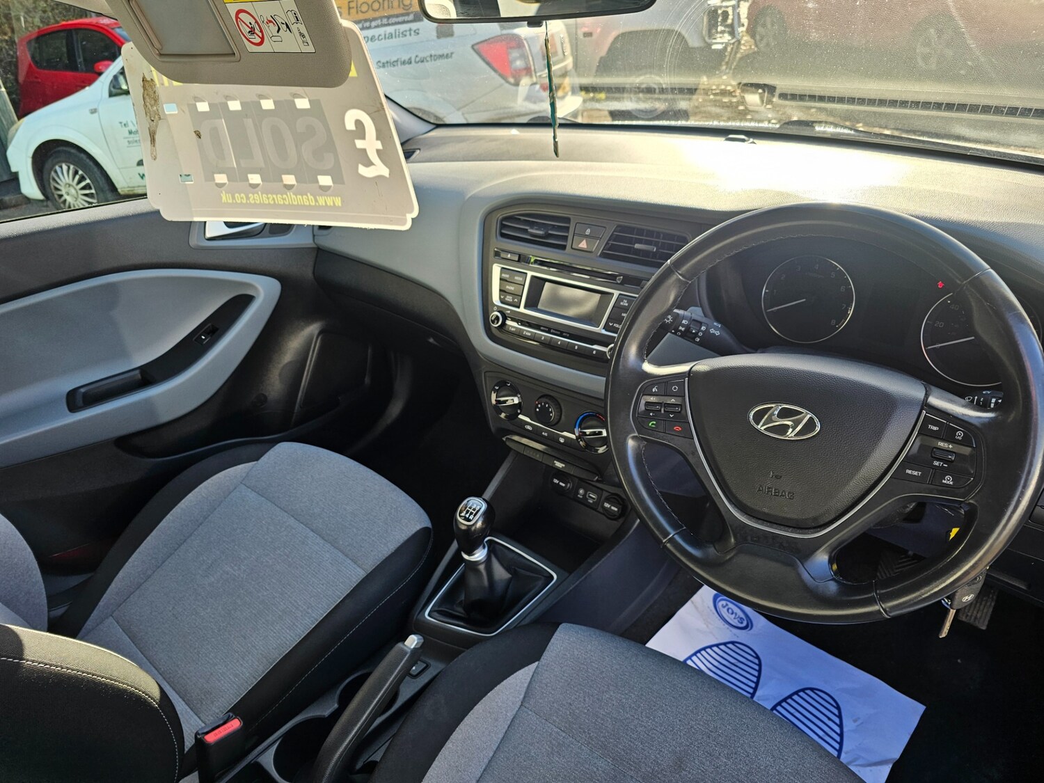 Used Hyundai i20 2015 for sale - 76531587: Photo 9