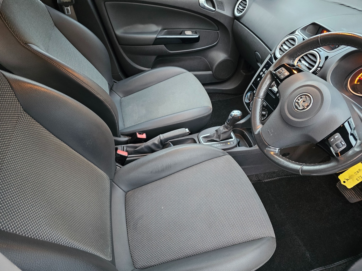 Used Vauxhall Corsa 2010 for sale - 77261712: Photo 10