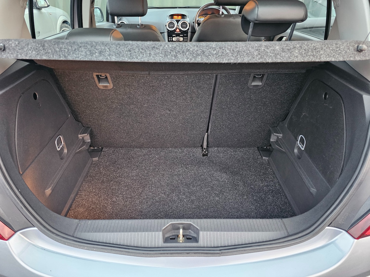 Used Vauxhall Corsa 2010 for sale - 77261712: Photo 12