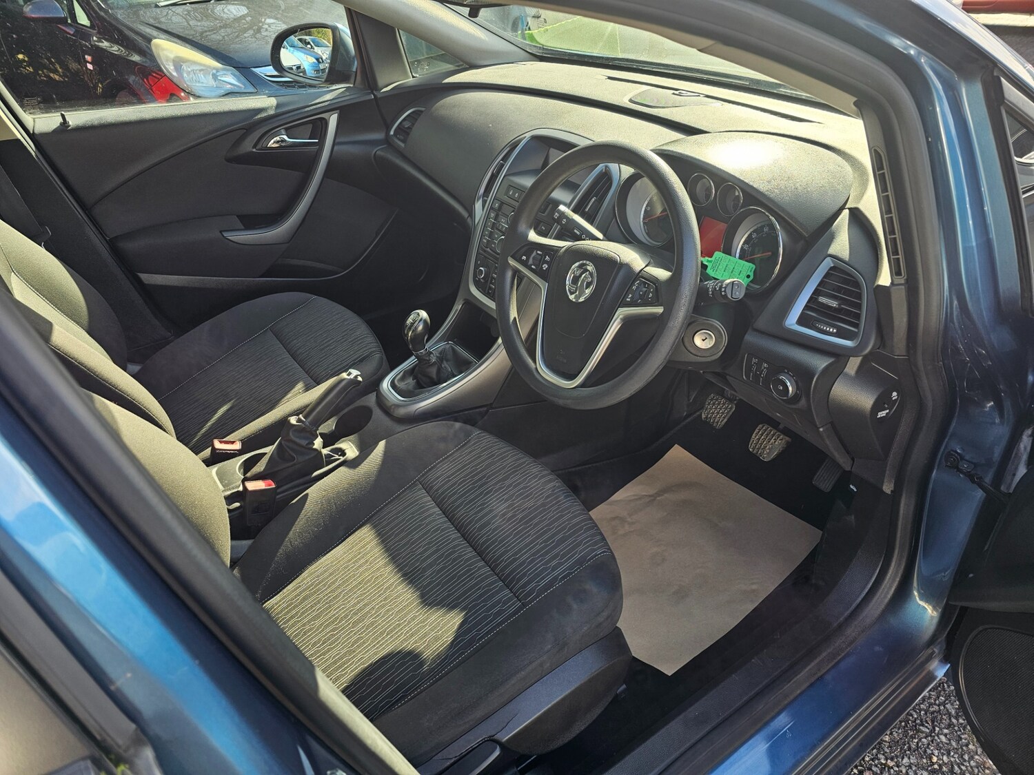 Used Vauxhall Astra 2015 for sale - 77845062: Photo 8