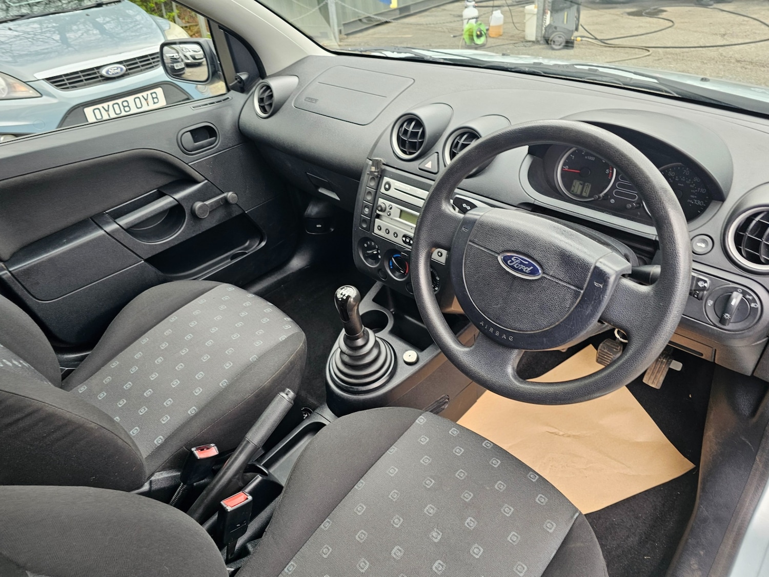 Used Ford Fiesta 2004 for sale - 78105758: Photo 9