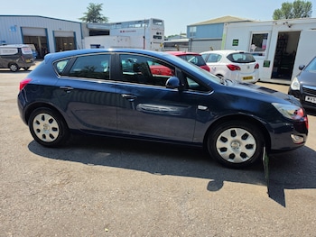 Used Vauxhall Astra 2011 for sale - 79218035: Photo