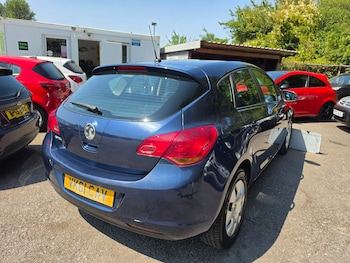 Used Vauxhall Astra 2011 for sale - 79218035: Photo