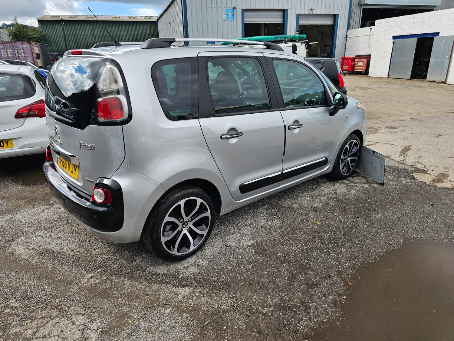 Vehicle 4