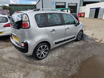 Used Citroen C3 Picasso 2016 for sale - 75848074: Photo