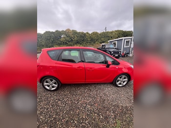 2015 (65) - 1.4i 16V Exclusiv 5dr Ulez, 2 keys, Mot June.