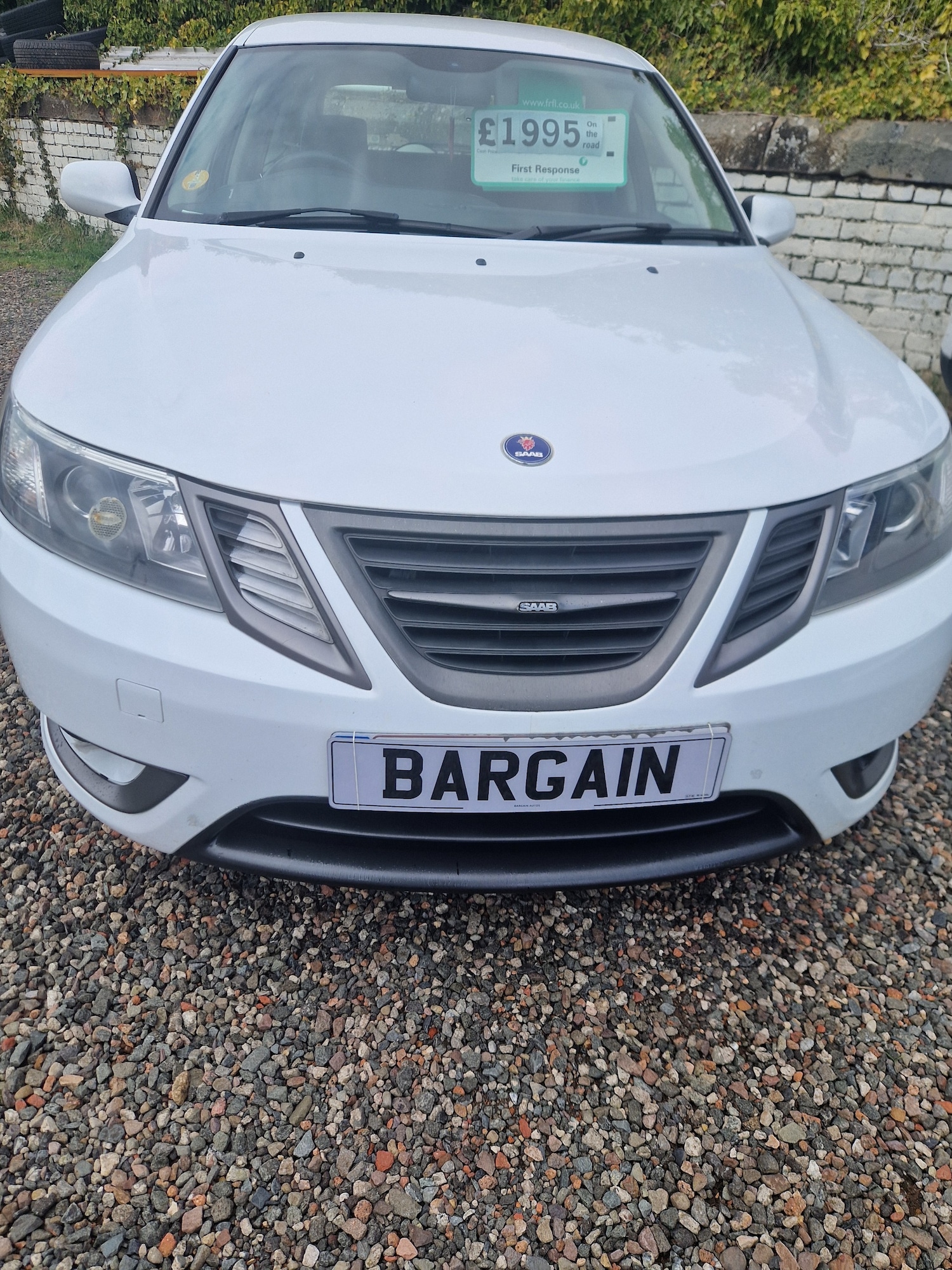 Used Saab 9-3 2010 for sale - 78162755: Photo 2