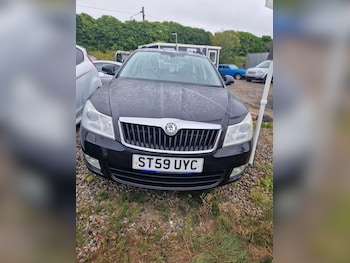 2010 (59) - 2.0 TDI PD Laurin + Klement 5dr Estate. Lovely condition. 2.0 tdi Pd.