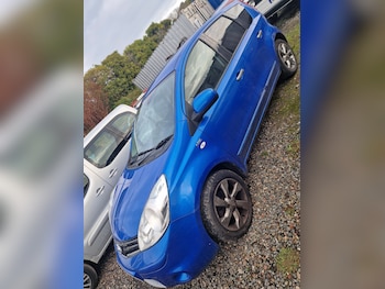 Used Nissan Note 2010 for sale - 77195445: Photo