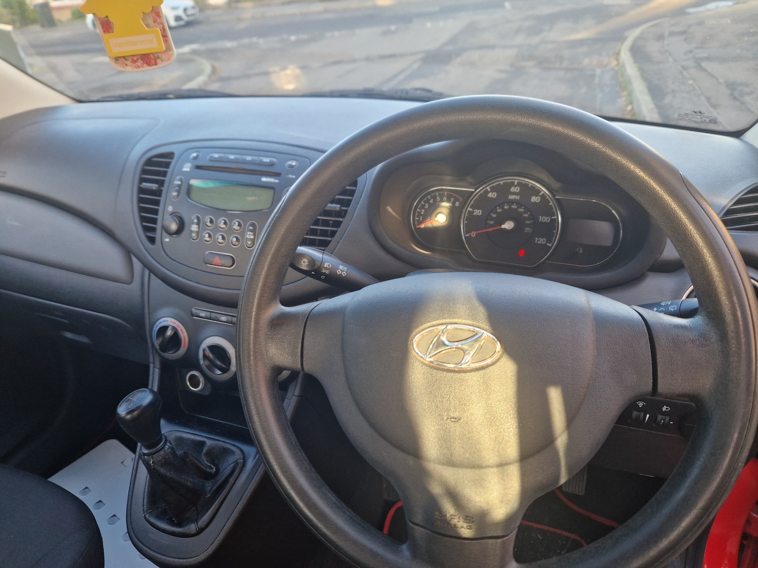 Used Hyundai i10 2013 for sale - 76626644: Photo 12