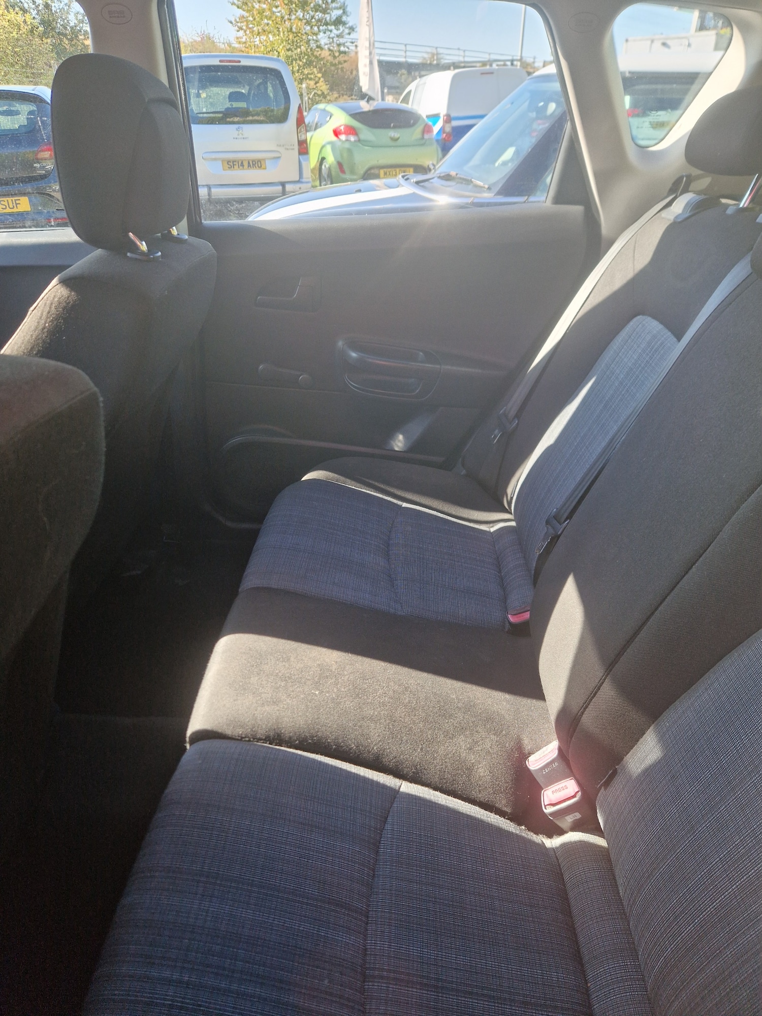 Used Kia Ceed 2010 for sale - 76063965: Photo 12