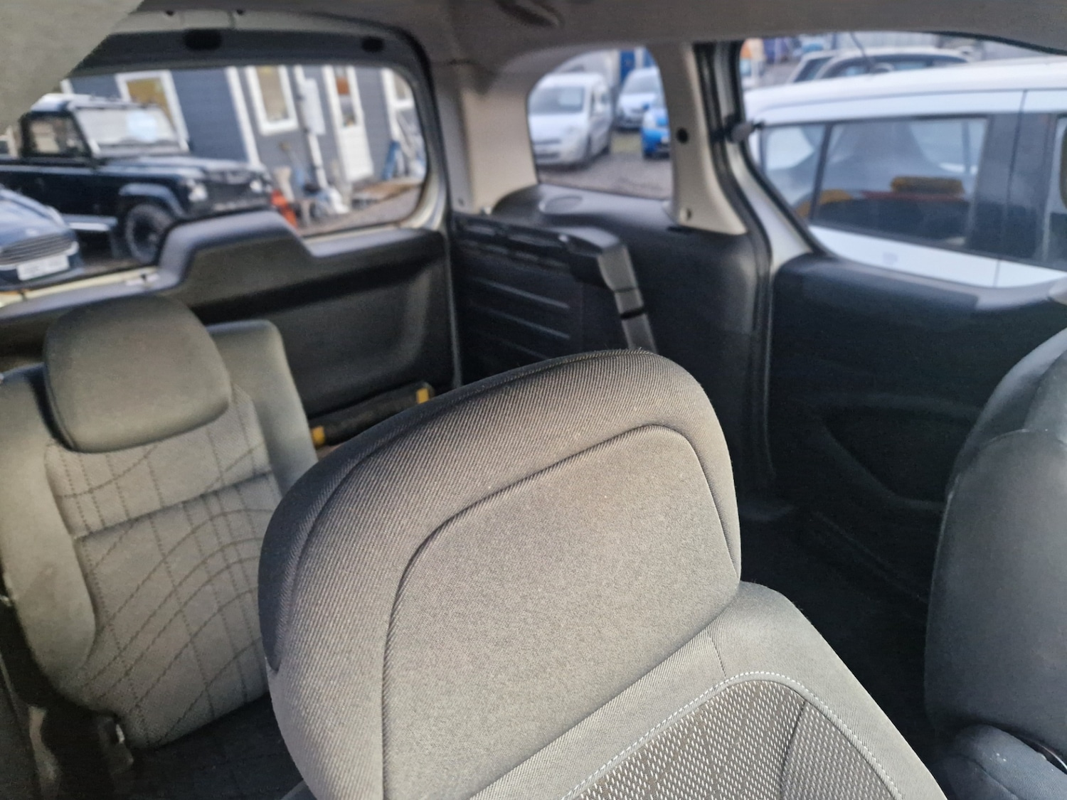 Used Peugeot Partner Tepee 2010 for sale - 77195520: Photo 15