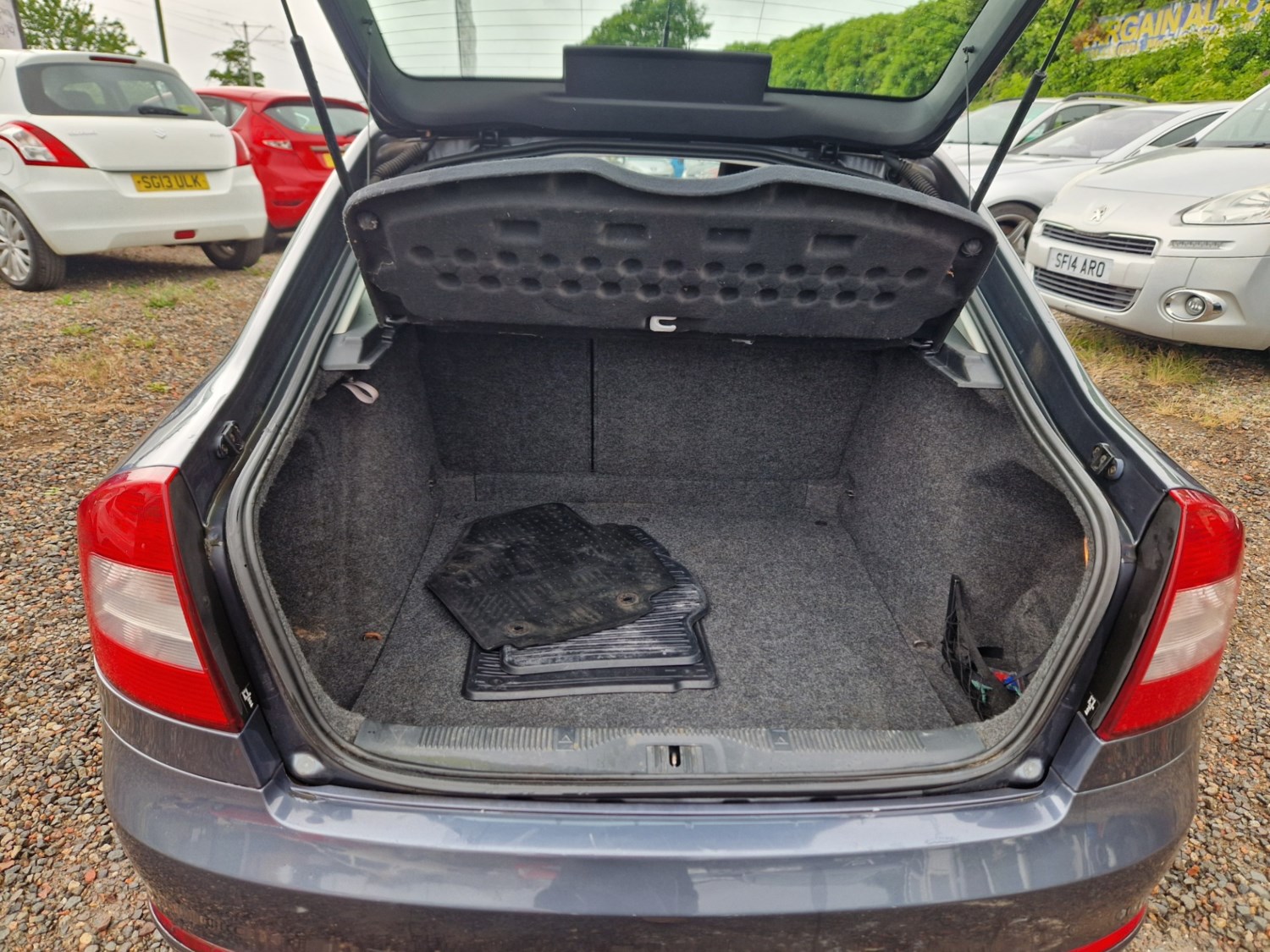 Skoda Octavia 2009 (09) - 1.9 TDI PD SE 5dr MOT NOVEMBER. 2 KEYS - Image 21