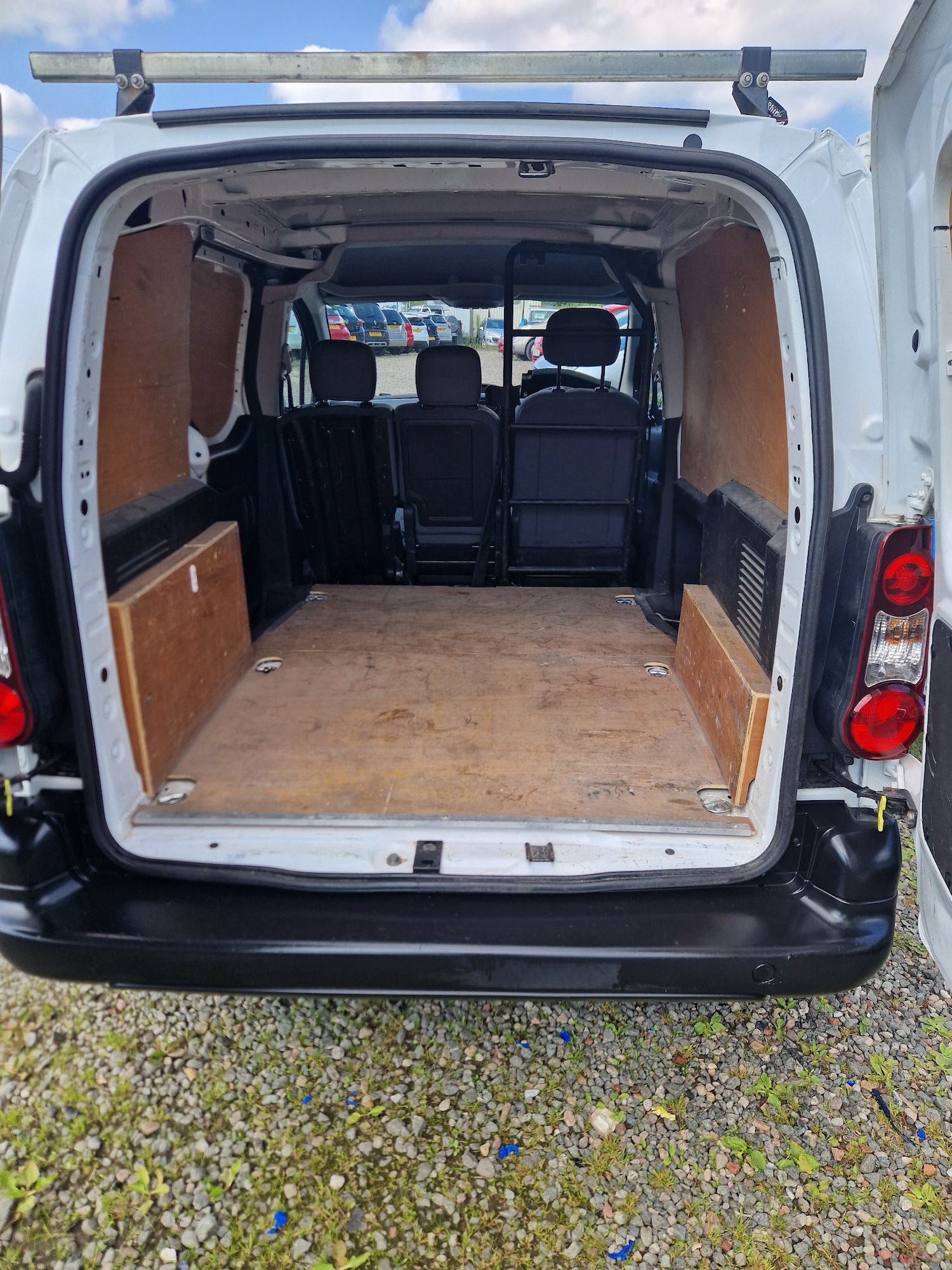 Vehicle 21