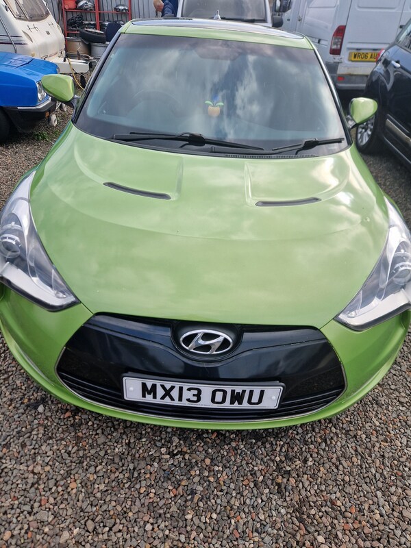 Used Hyundai Veloster 2013 for sale - 74467470: Photo 1