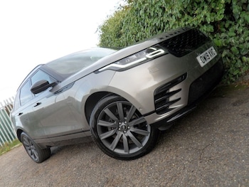 Land Rover - Range Rover Velar