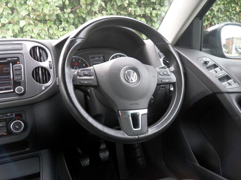Used Volkswagen Tiguan 2012 for sale - 77697679: Photo 24