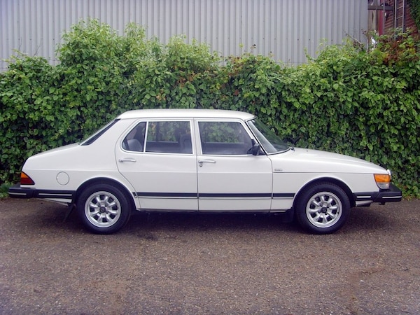 Used Saab 900 1985 for sale - 76038986: Photo 4