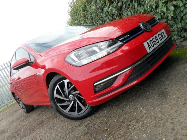 Used Volkswagen Golf 2019 for sale - 76039365: Photo 1