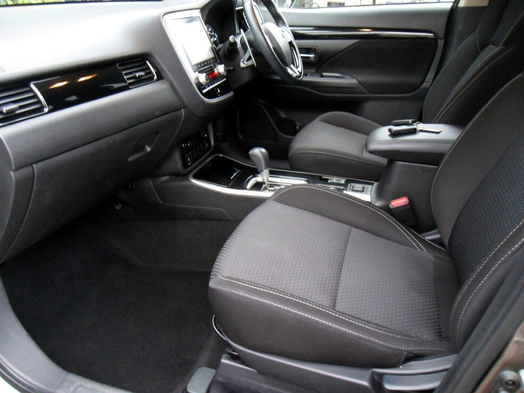 Used Mitsubishi Outlander 2021 for sale - 76147656: Photo 11