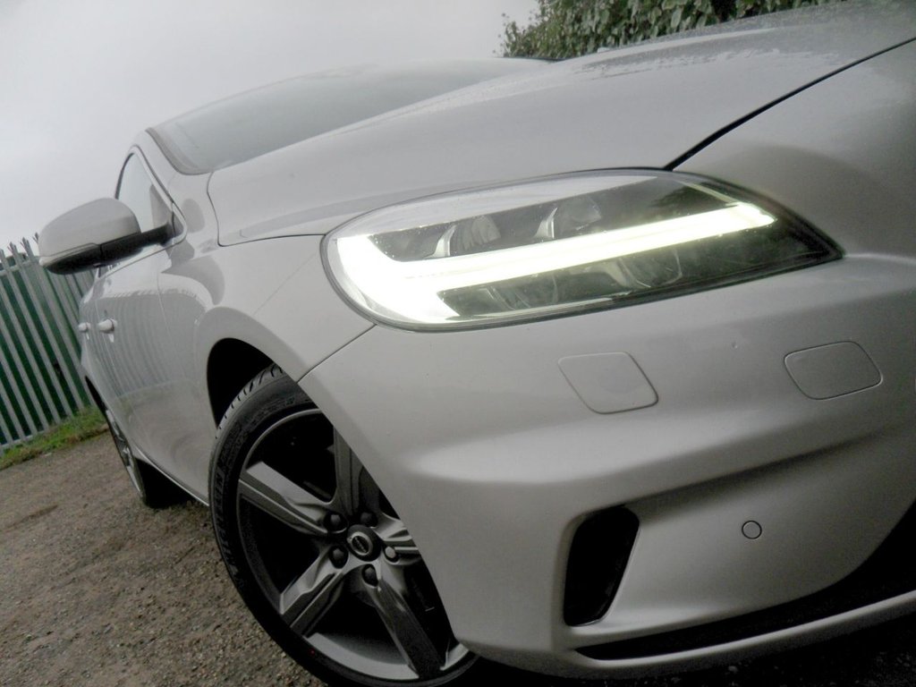 Used Volvo V40 2019 for sale - 77697685: Photo 23