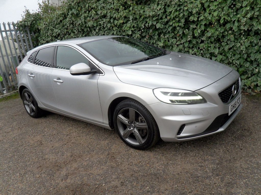 Used Volvo V40 2019 for sale - 77697685: Photo 25