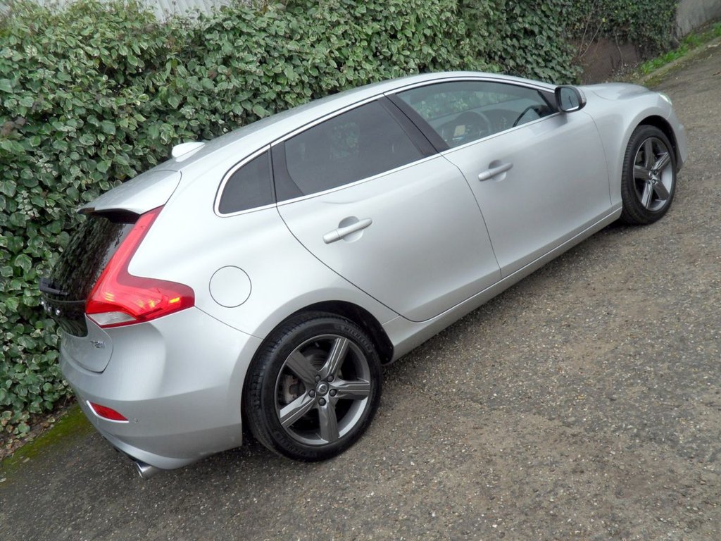 Used Volvo V40 2019 for sale - 77697685: Photo 28