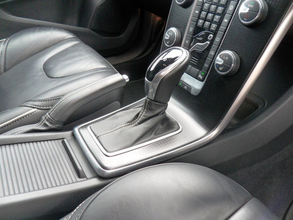 Used Volvo V40 2019 for sale - 77697685: Photo 30