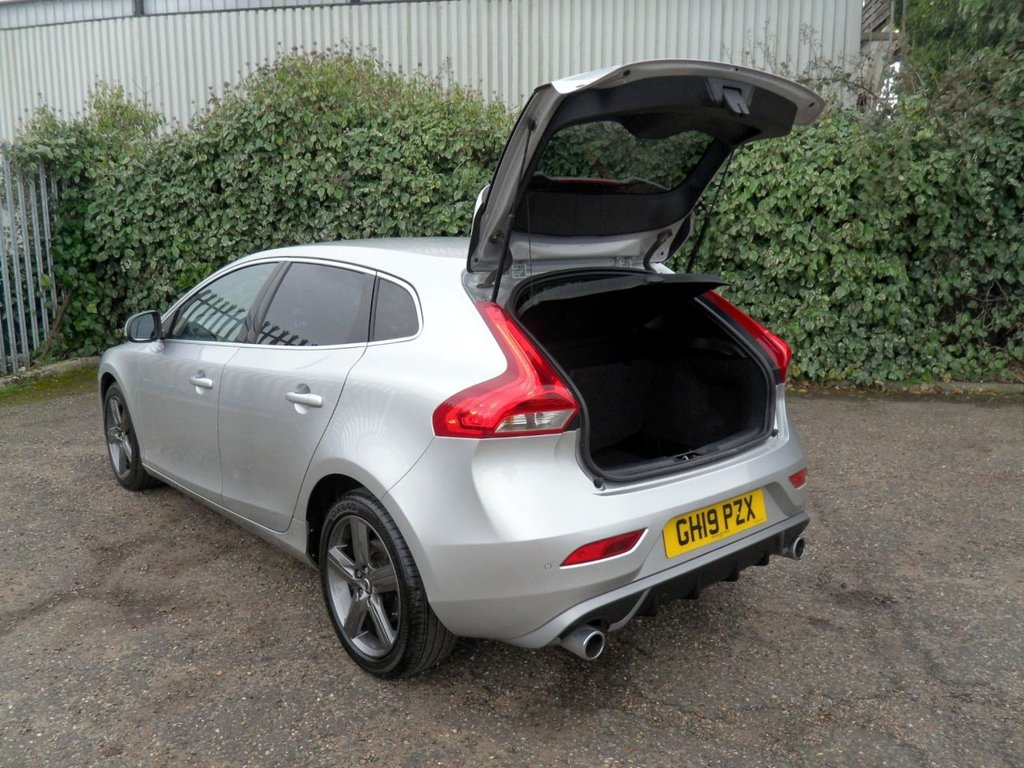Used Volvo V40 2019 for sale - 77697685: Photo 39