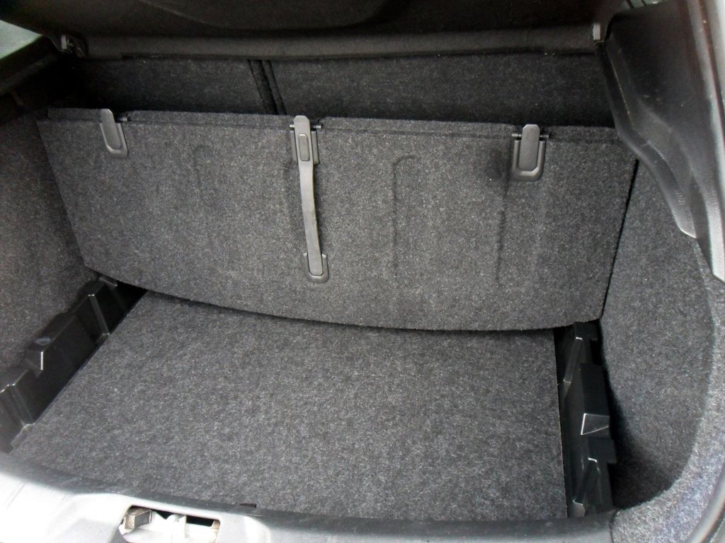 Used Volvo V40 2019 for sale - 77697685: Photo 42