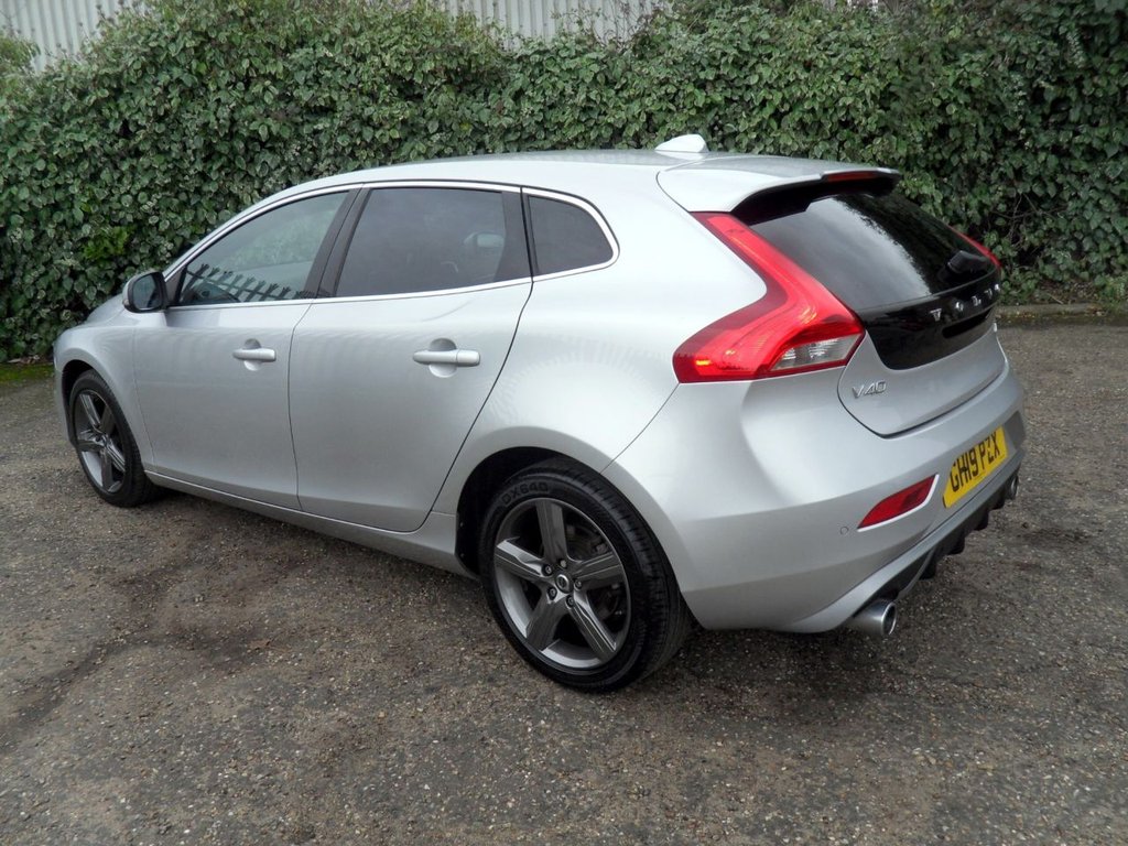 Used Volvo V40 2019 for sale - 77697685: Photo 7