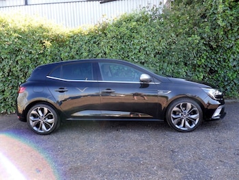 Used Renault Megane 2019 for sale - 78330812: Photo