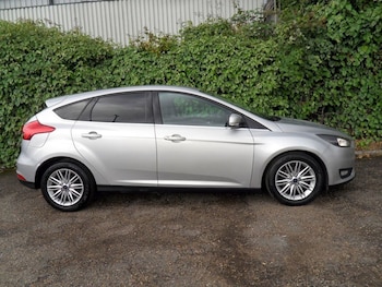 Used Ford Focus 2017 for sale - 76038676: Photo 4