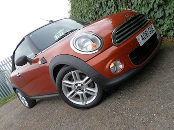 2011 (61) - 1.6 One Convertible 2dr Petrol Manual Euro 5 (98 ps)