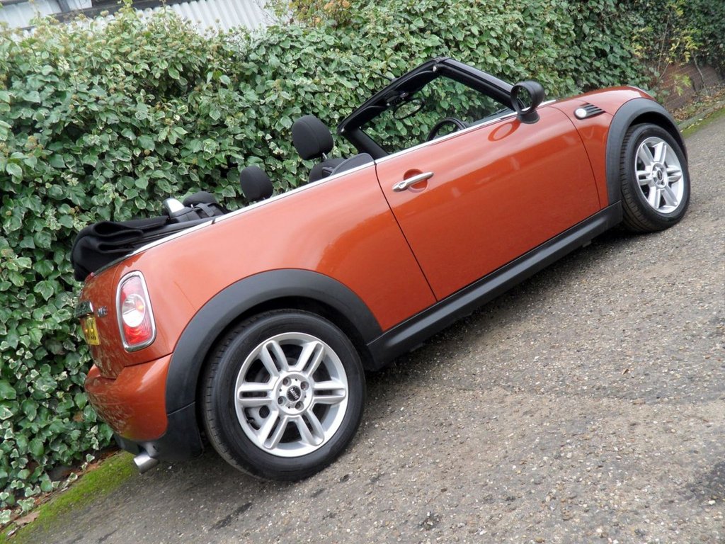 Used MINI Convertible 2011 for sale - 76510092: Photo 37