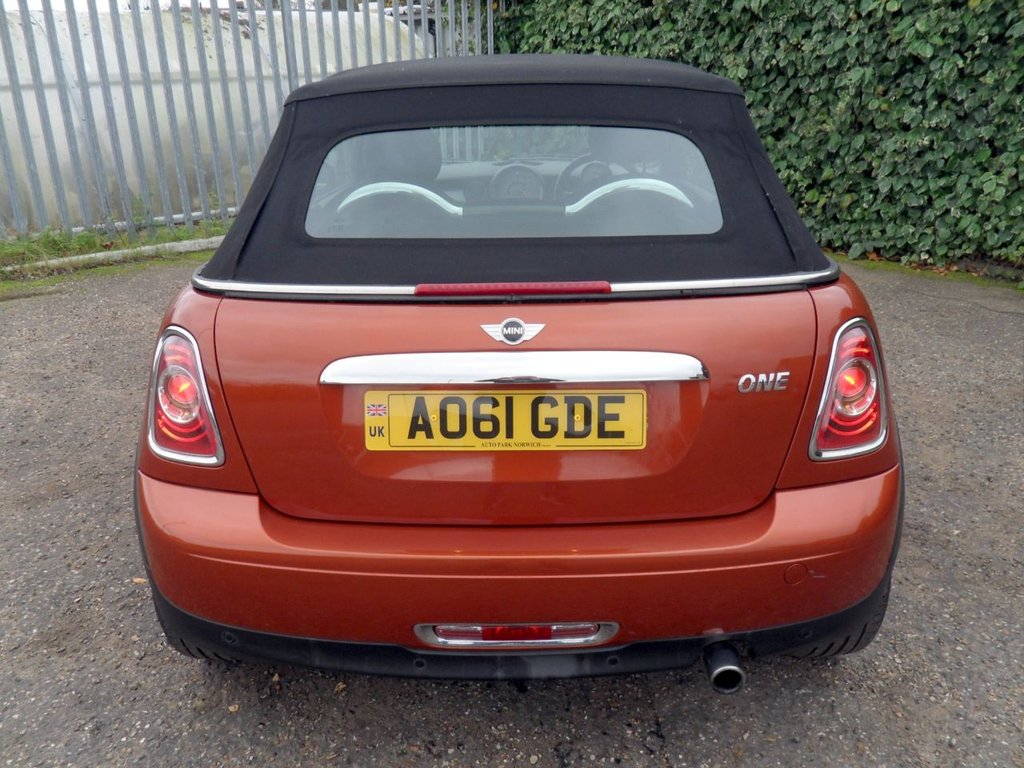Used MINI Convertible 2011 for sale - 76510092: Photo 41