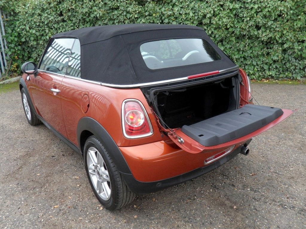 Used MINI Convertible 2011 for sale - 76510092: Photo 43