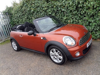 Used MINI Convertible 2011 for sale - 76510092: Photo