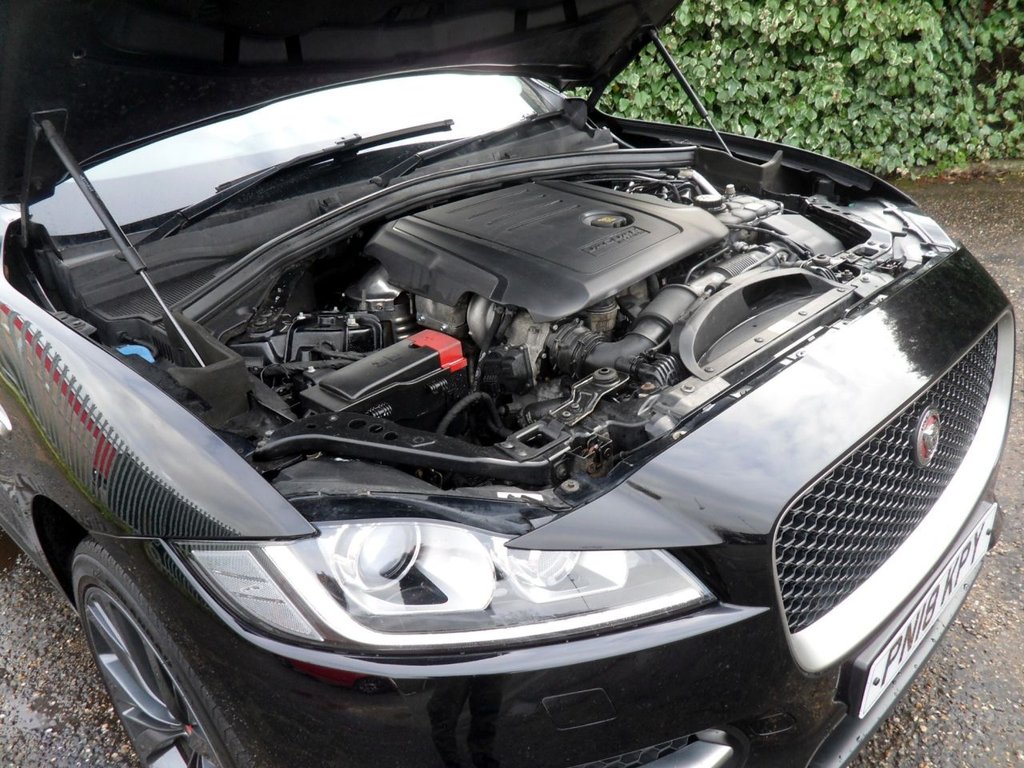 Used Jaguar F-Pace 2018 for sale - 77697693: Photo 13