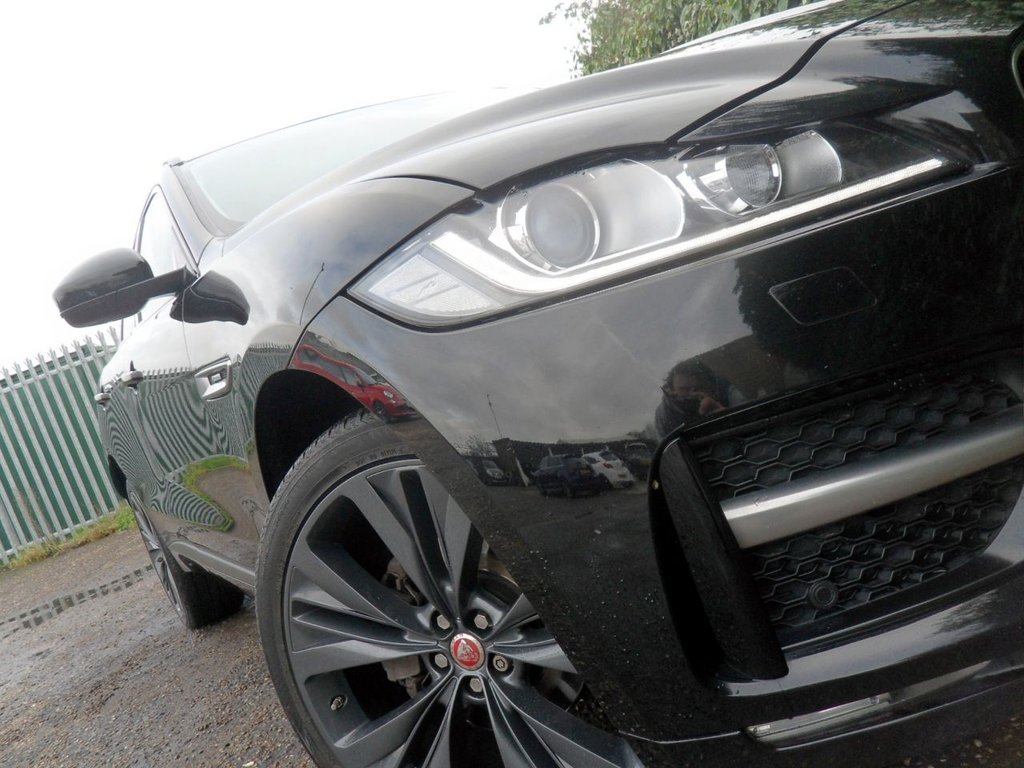 Used Jaguar F-Pace 2018 for sale - 77697693: Photo 23