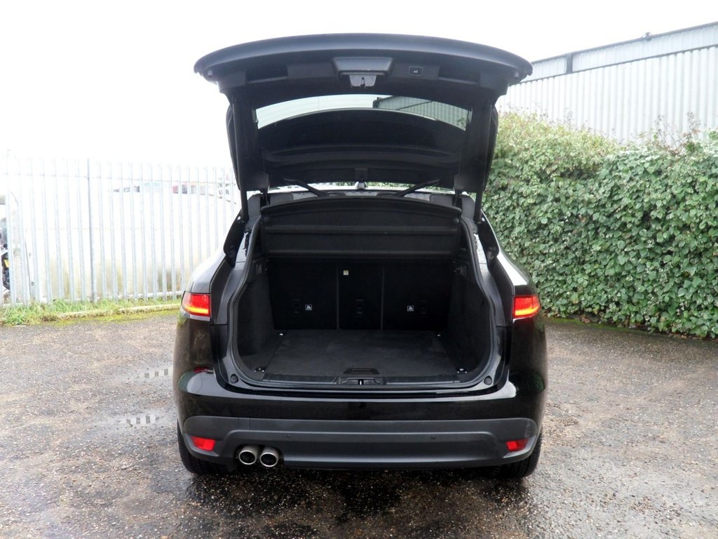 Used Jaguar F-Pace 2018 for sale - 77697693: Photo 40