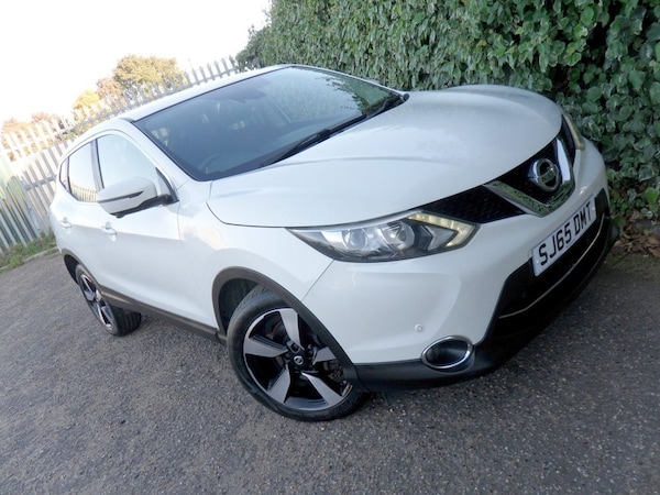 Used Nissan Qashqai 2015 for sale - 76119228: Photo 24
