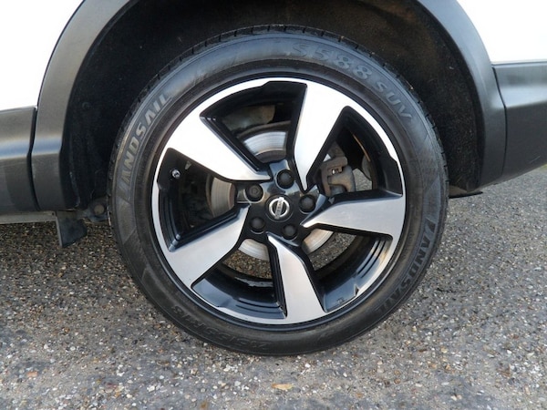 Used Nissan Qashqai 2015 for sale - 76119228: Photo 42