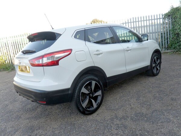 Used Nissan Qashqai 2015 for sale - 76119228: Photo 9