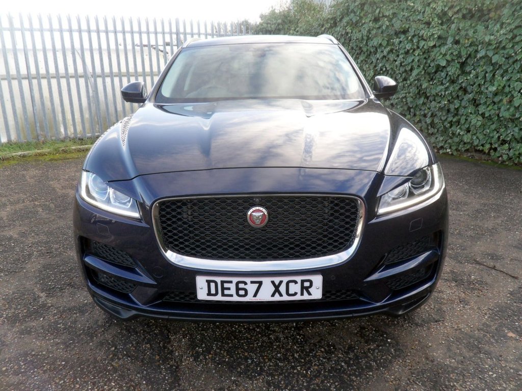 Used Jaguar F-Pace 2017 for sale - 77697688: Photo 2