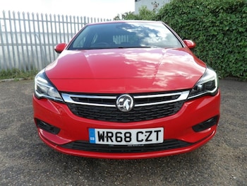 Used Vauxhall Astra 2018 for sale - 76039685: Photo 2