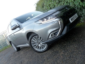 Mitsubishi - Outlander