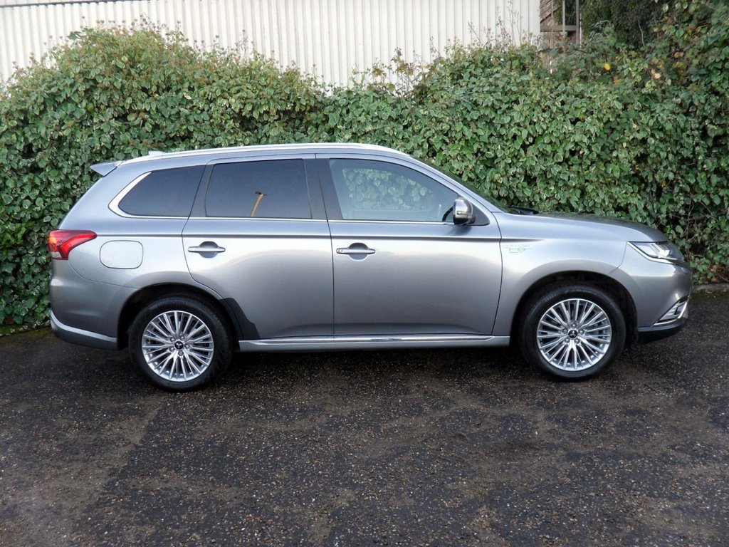 Used Mitsubishi Outlander 2019 for sale - 76642808: Photo 4