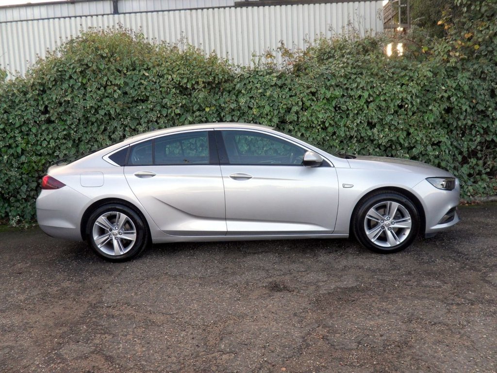 Used Vauxhall Insignia 2019 for sale - 77697691: Photo 4